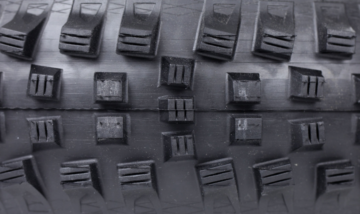 Copertone Schwalbe Magic MaryBikePark - Addix - TwinSkin - 2 Strati 2 Copertone Schwalbe Magic MaryBikePark - Addix - TwinSkin - 2 Strati - immagine 2