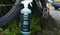 Detergente Biodegradabile Per Bici Mint Bike Wash OxfordFormato 1 O 5 L 7 Detergente Biodegradabile Per Bici Mint Bike Wash OxfordFormato 1 O 5 L -Vendite MTB nettoyant velo bike wash oxford 1235x735
