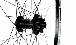 Ruota Anteriore Stan's NoTubes Arch MK3 BoostFreno A Disco - Alluminio - Tubeless Ready -Vendite MTB notube arch mk3 moyeu avant 1235x735