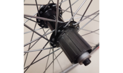 Ruota Posteriore Omega Mach1Alluminio - Con Pneumatico -Vendite MTB roue velo arriere mach1 omega cassette 700 3 1235x735